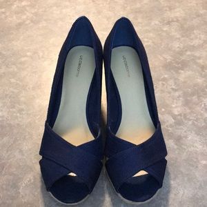 New Liz Claiborne Navy Blue Wedges - 7.5